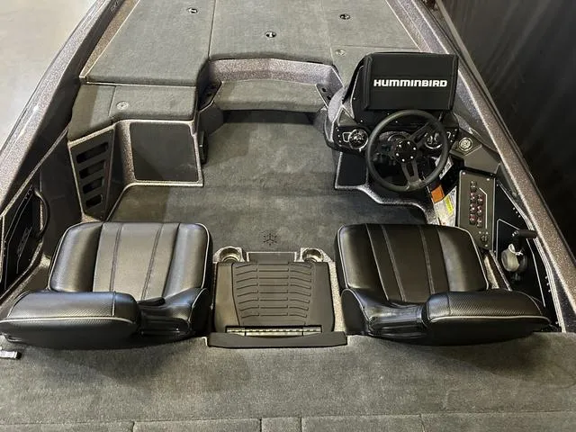 Slide: The Image of 2024 Skeeter ZXR 19 boat interior with Yamaha 225 "SHO" engine, featuring Humminbird electronics. - 7