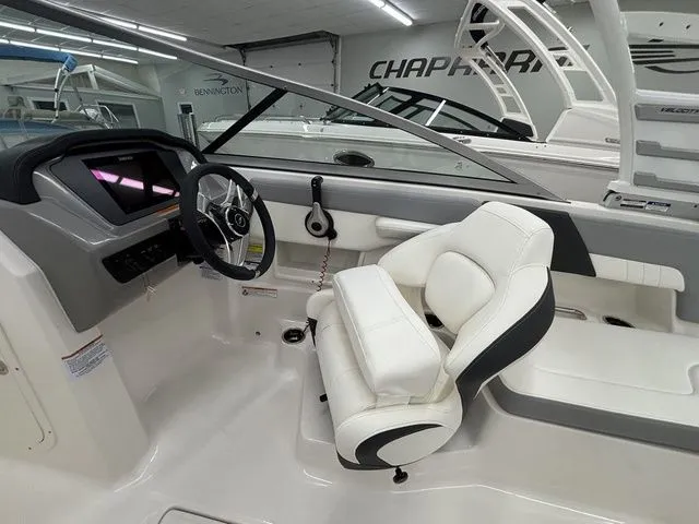 Slide: The Image of Chaparral 23 SSi 2025 - 30