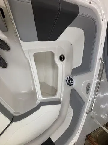 Slide: The Image of Chaparral 23 SSi 2025 - 39