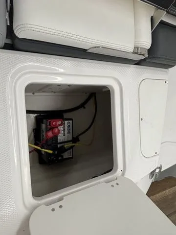 Slide: The Image of Chaparral 23 SSi 2025 - 17