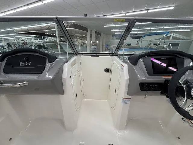 Slide: The Image of Chaparral 23 SSi 2025 - 34