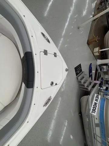 Slide: The Image of Chaparral 23 SSi 2025 - 40