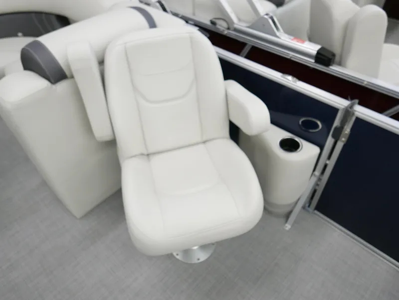 Slide: The Image of Luxurious white seating on 2025 Sylvan Mirage 8520 LZ pontoon boat. - 15