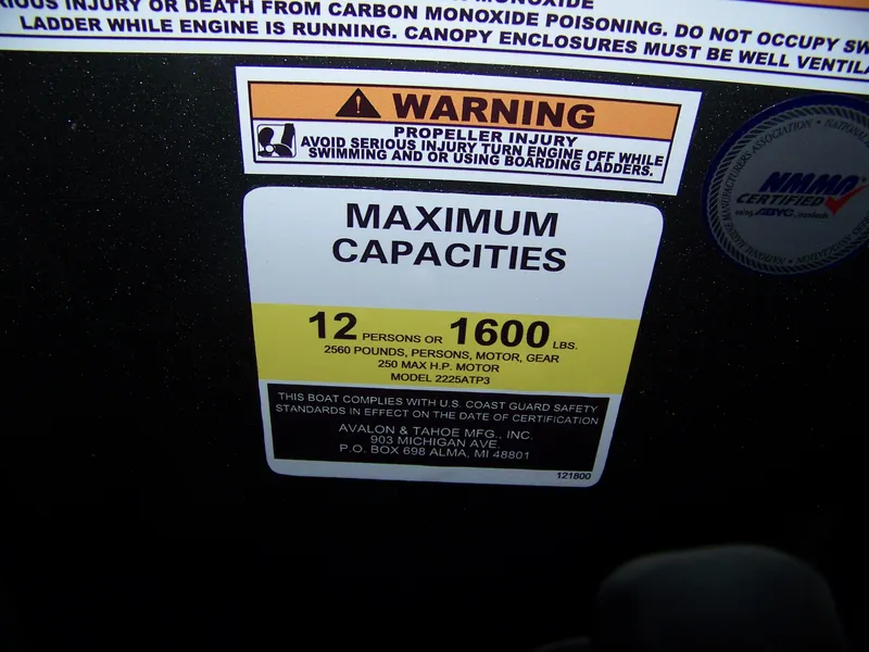 Slide: The Image of Warning label on Avalon GeoFish23RF 2025 boat showing maximum capacity and safety instructions. - 9