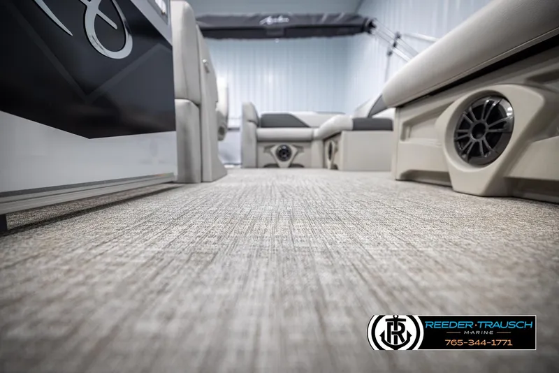 Slide: The Image of Avalon VENT CR 2025 interior with modern seating and audio system. - 36