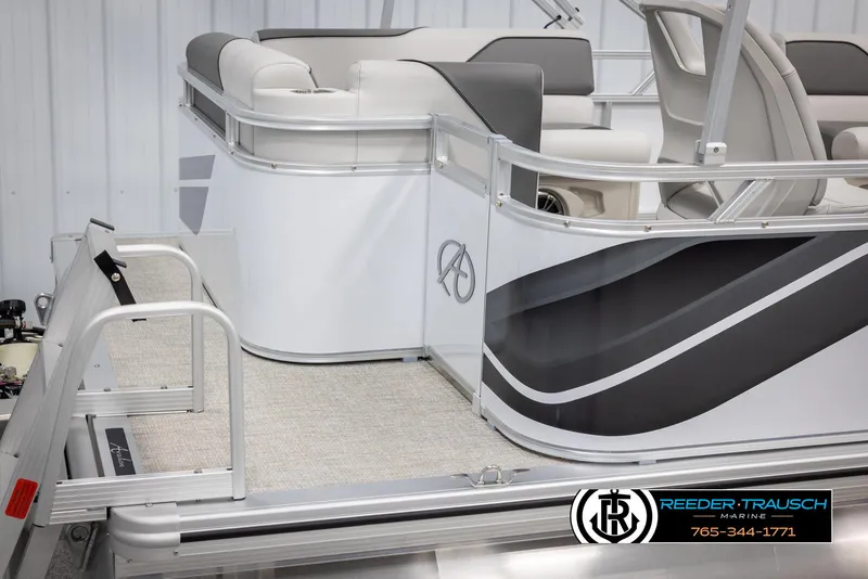 Slide: The Image of Avalon VENT CR 2025 pontoon boat with sleek design and comfortable seating. - 39