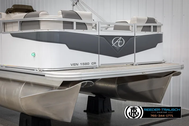 Slide: The Image of 2025 Avalon VENT CR pontoon boat on display in showroom. - 5