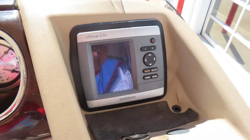 Slide: The Image of Garmin GPSmap 431s on 2013 Bennington 2875 QCW I/O boat dashboard. - 23