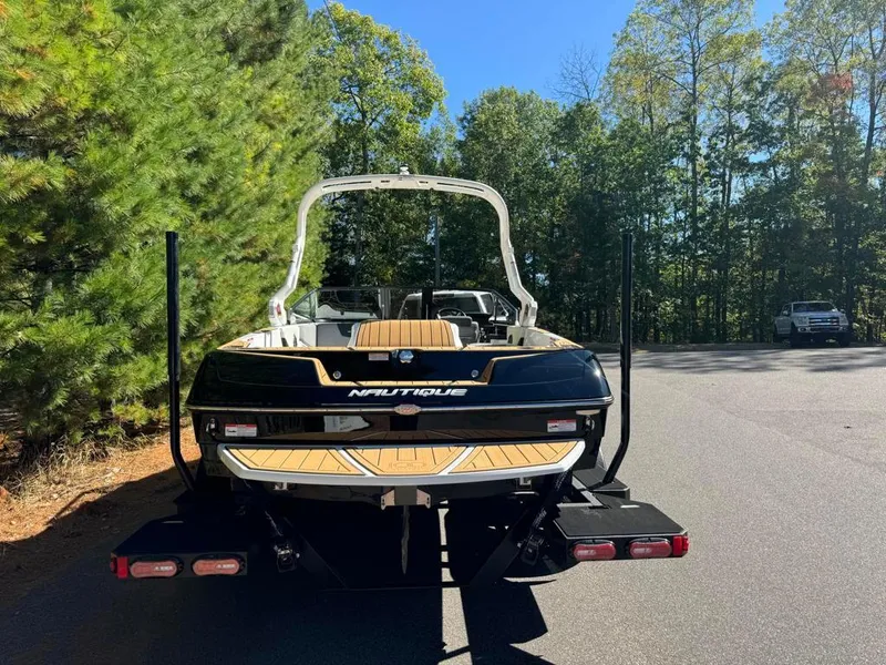 Slide: The Image of Nautique Ski Nautique 200 Open Bow 2025 - 51