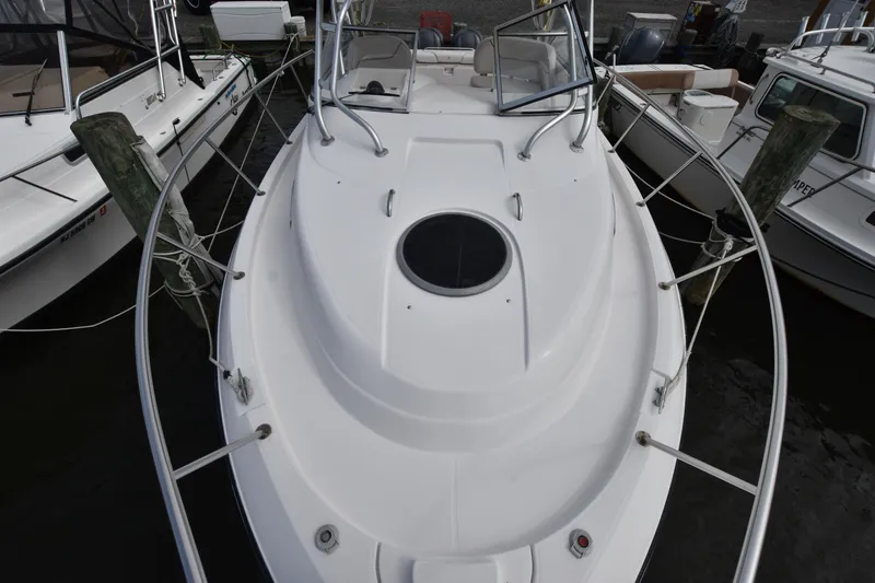 Slide: The Image of 2007 Seaswirl Striper 2901 Walkaround O/B boat docked, top view. - 25