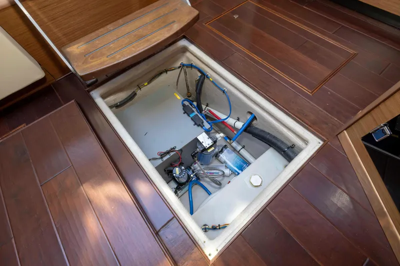 Slide: The Image of Sea Ray 510 Sundancer 2016 - 71