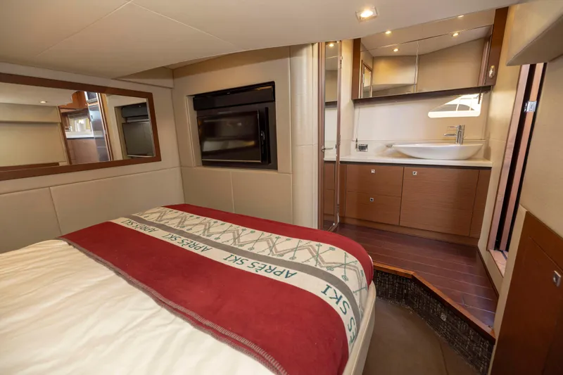 Slide: The Image of Sea Ray 510 Sundancer 2016 - 83