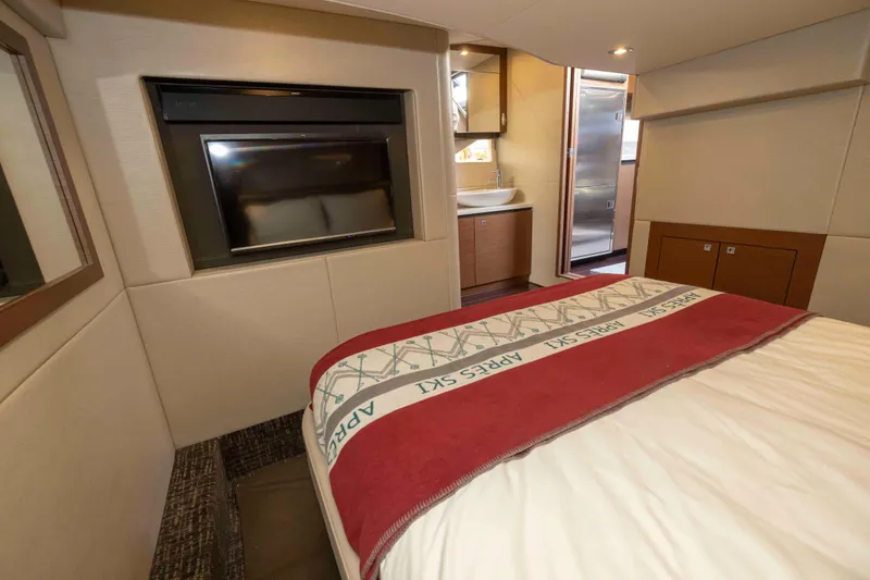 Slide: The Image of Sea Ray 510 Sundancer 2016 - 84