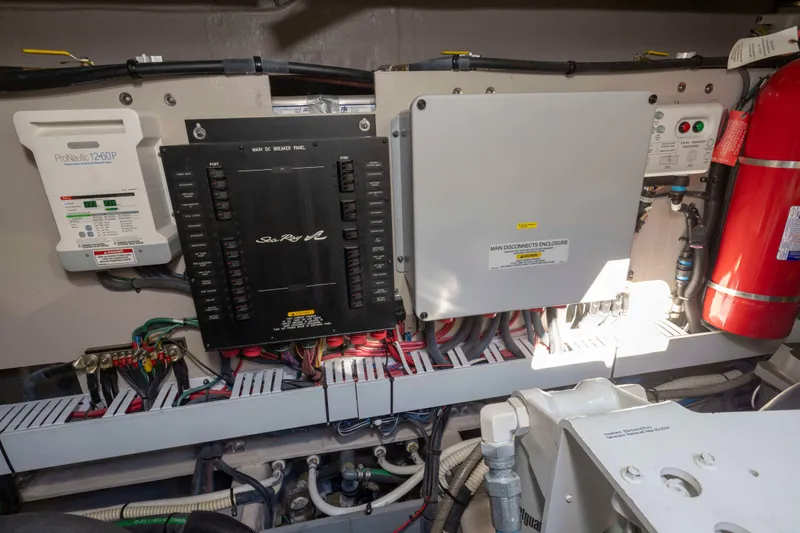 Slide: The Image of Sea Ray 510 Sundancer 2016 - 96