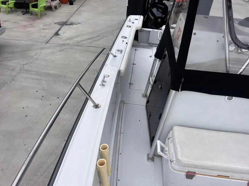 Slide: The Image of Boston Whaler Outrage 1994 - 16