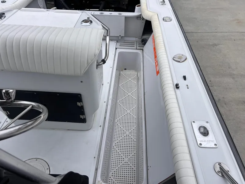 Slide: The Image of Boston Whaler Outrage 1994 - 17