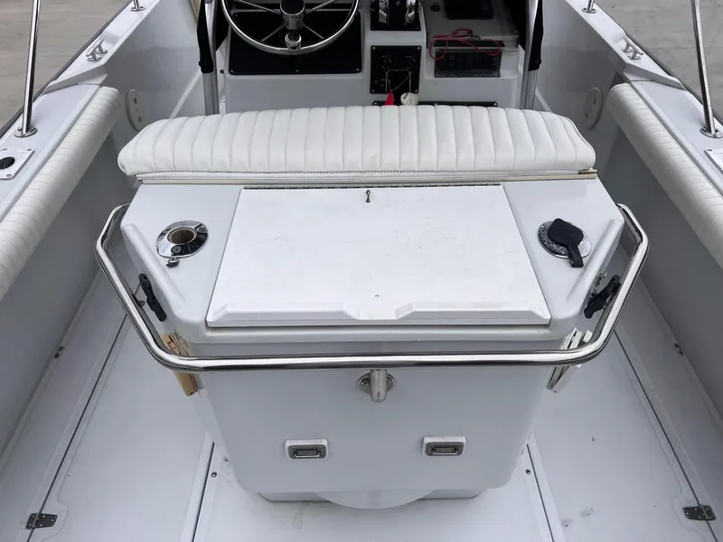 Slide: The Image of Boston Whaler Outrage 1994 - 19