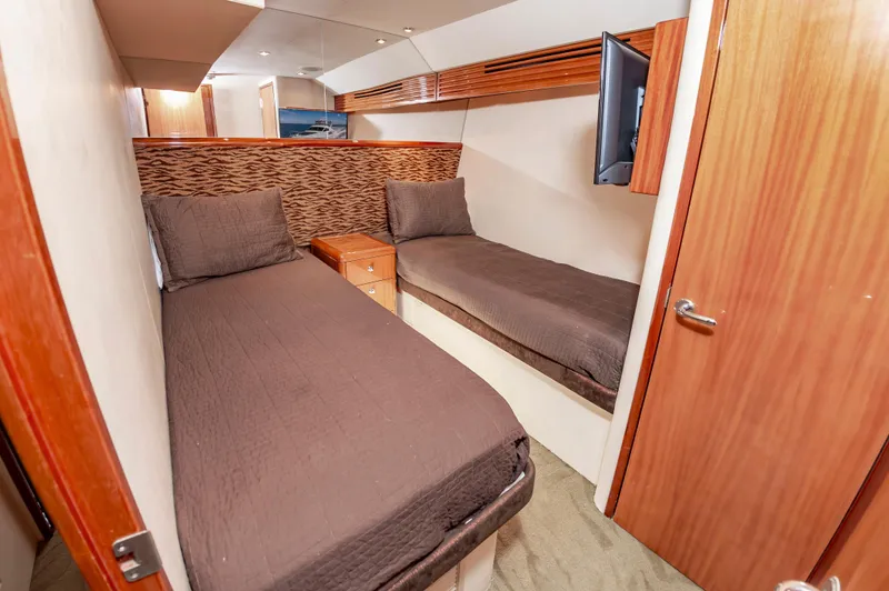 Slide: The Image of Hatteras 64 Motor Yacht Stabilized 2007 - 55