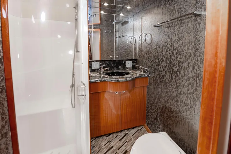 Slide: The Image of Hatteras 64 Motor Yacht Stabilized 2007 - 57