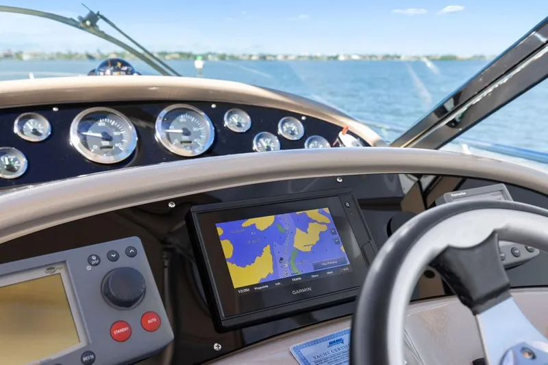 Slide: The Image of Sea Ray 460 Sundancer 2000 - 16