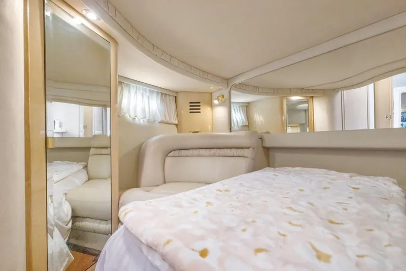 Slide: The Image of Sea Ray 460 Sundancer 2000 - 31