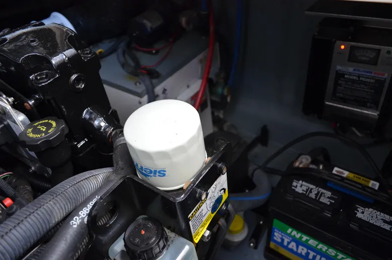 Slide: The Image of Sea Ray 280 Sundancer 2004 - 63