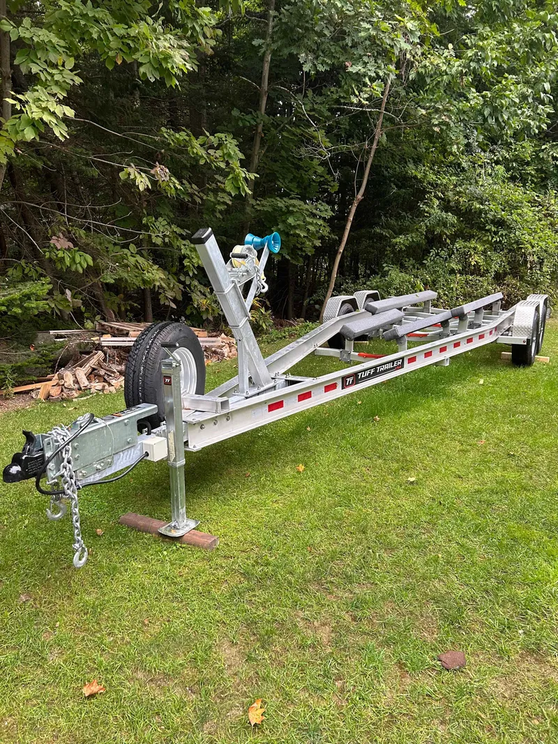 Slide: The Image of 24 - Trailer - 24