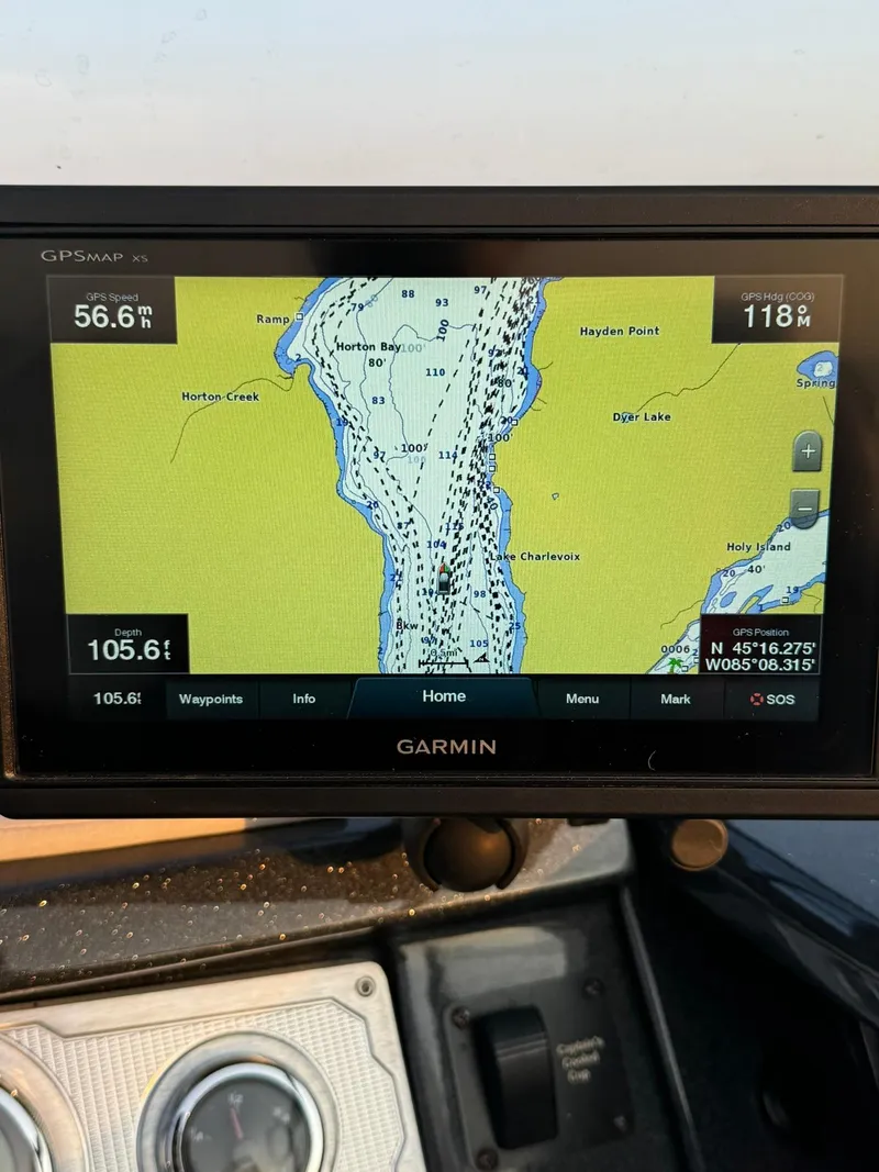 Slide: The Image of Garmin GPS display on 2018 Crest Continental 270 NX-CS Twin boat dashboard. - 13