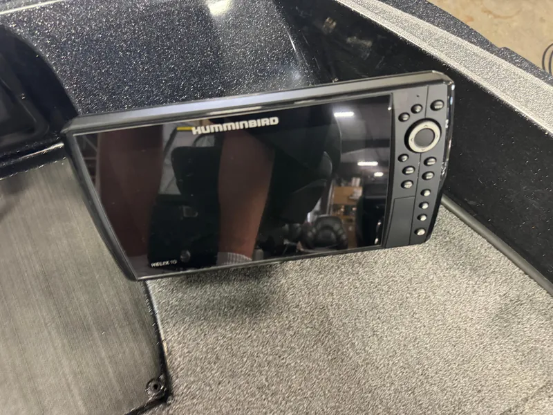 Slide: The Image of Humminbird fish finder on 2022 Nitro ZV20 boat dashboard. - 17