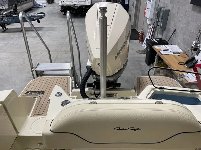 Slide: The Image of Chris-Craft Calypso 24 2023 - 33