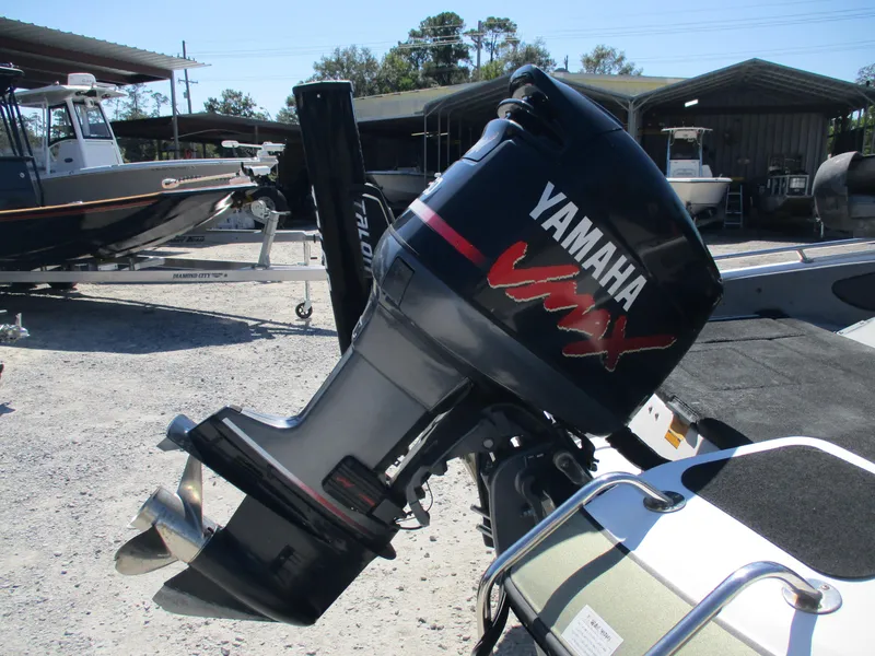 Slide: The Image of 2008 Skeeter 190 SKI FISH SL190 with Yamaha VMAX outboard motor. - 12