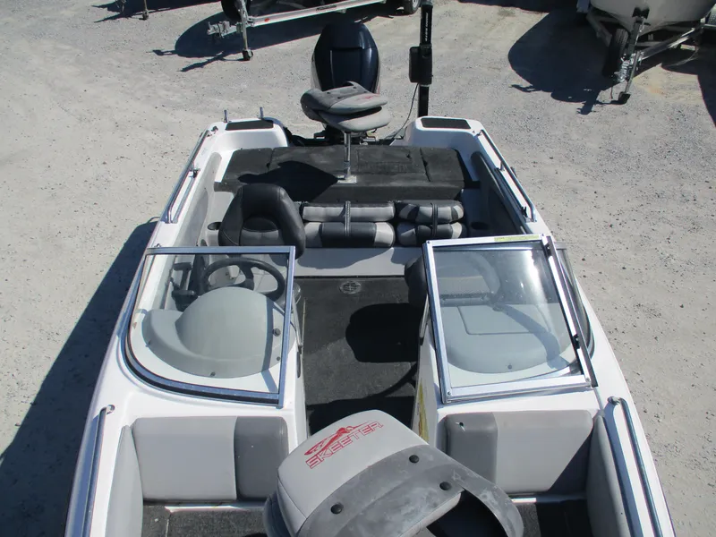 Slide: The Image of 2008 Skeeter 190 SKI FISH SL190 boat interior with seating and steering wheel. - 7