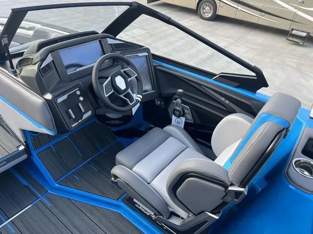 Slide: The Image of Supra SE 575 2025 - 13