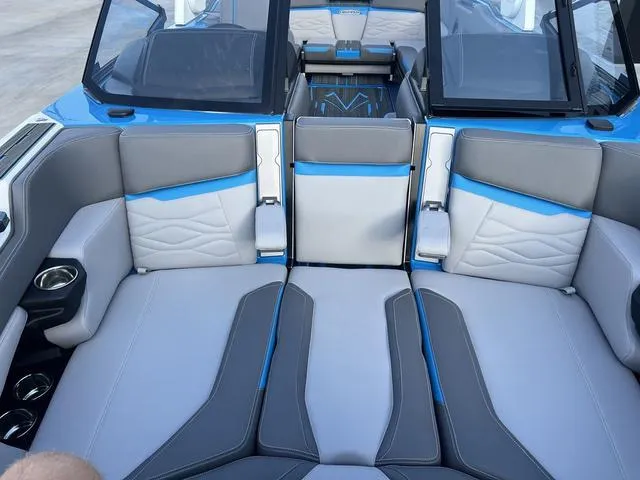 Slide: The Image of Supra SE 575 2025 - 14