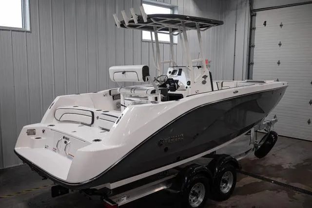 Slide: The Image of Yamaha 222FSH SPORT 2025 - 3