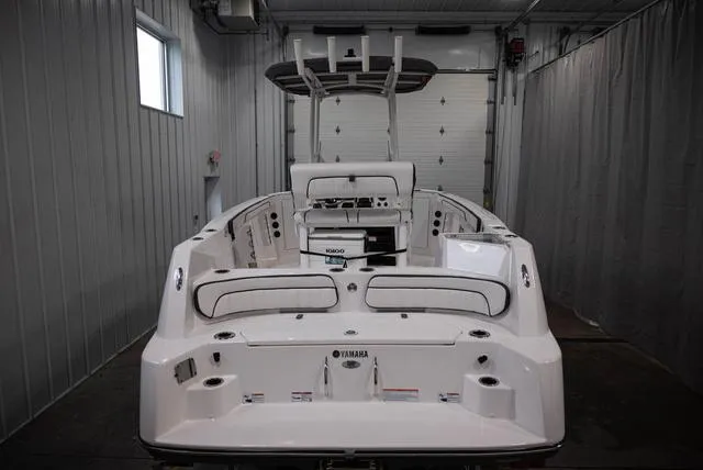 Slide: The Image of Yamaha 222FSH SPORT 2025 - 4