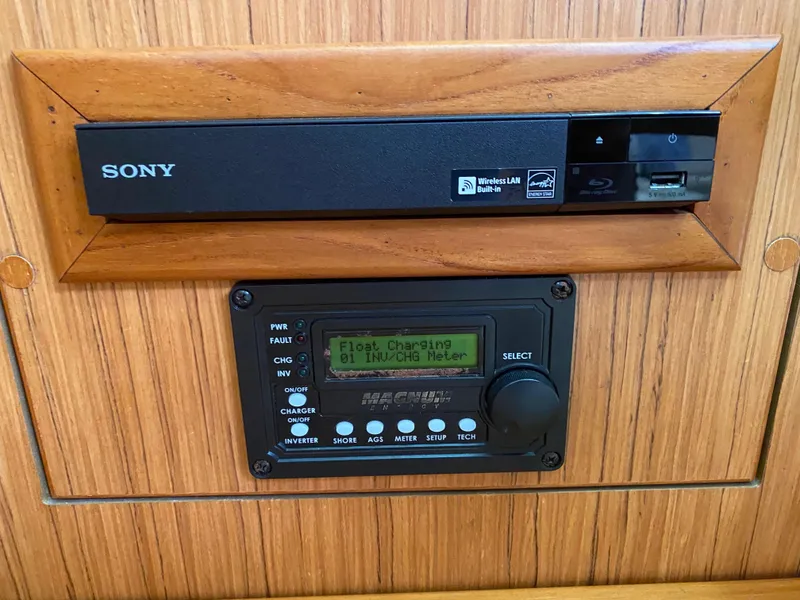 Slide: The Image of Marlow-Hunter Marlow Hunter 40 2014 - 51