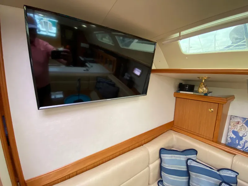 Slide: The Image of Marlow-Hunter Marlow Hunter 40 2014 - 56