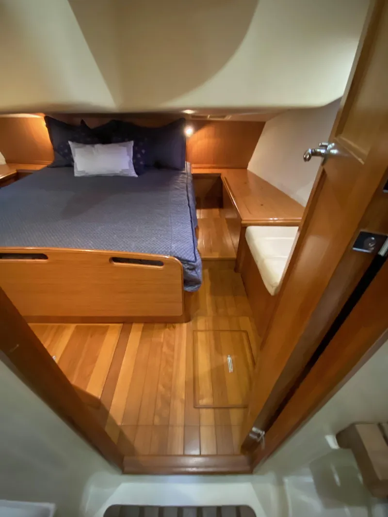 Slide: The Image of Marlow-Hunter Marlow Hunter 40 2014 - 71