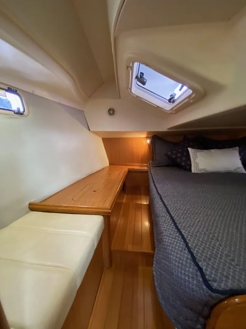 Slide: The Image of Marlow-Hunter Marlow Hunter 40 2014 - 75