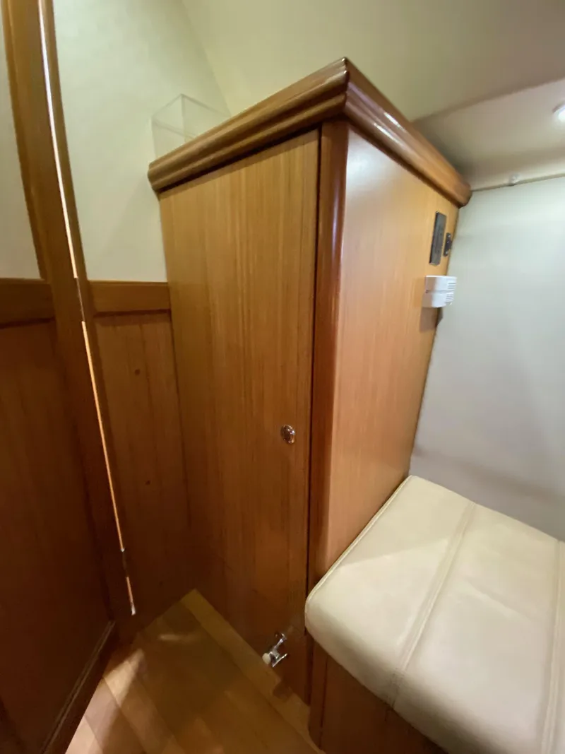 Slide: The Image of Marlow-Hunter Marlow Hunter 40 2014 - 77