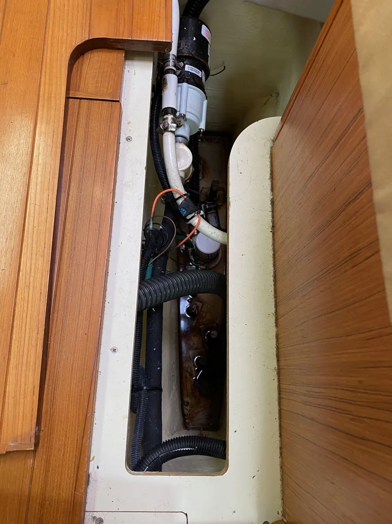 Slide: The Image of Marlow-Hunter Marlow Hunter 40 2014 - 81