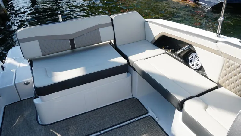 Slide: The Image of Monterey 258SS Super Sport 2024 - 12