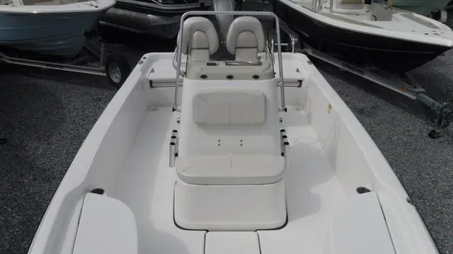 Slide: The Image of Blue Wave 2200 Classic 2023 - 9