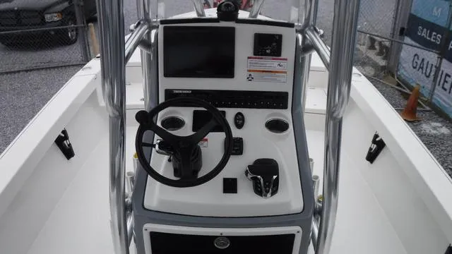 Slide: The Image of Pathfinder 2500 Hybrid 2024 - 16