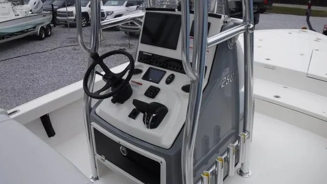 Slide: The Image of Pathfinder 2500 Hybrid 2024 - 17