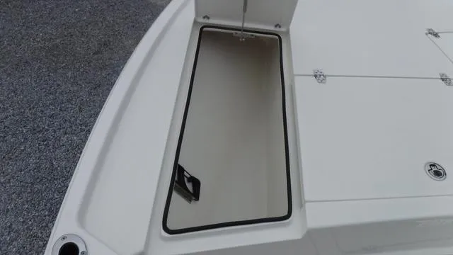 Slide: The Image of Pathfinder 2500 Hybrid 2024 - 23