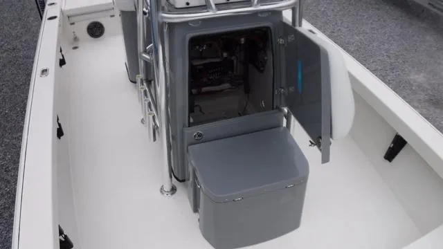 Slide: The Image of Pathfinder 2500 Hybrid 2024 - 27