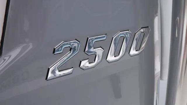 Slide: The Image of Pathfinder 2500 Hybrid 2024 - 33