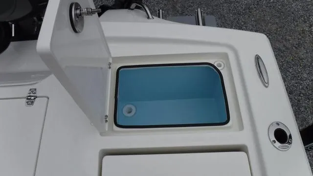 Slide: The Image of Pathfinder 2500 Hybrid 2024 - 9